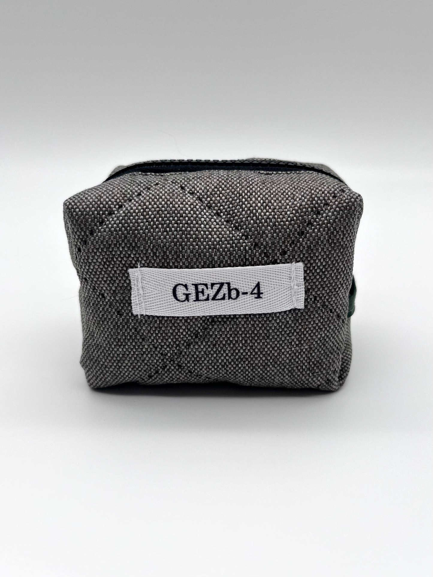 Smoke Make-up Bag Small