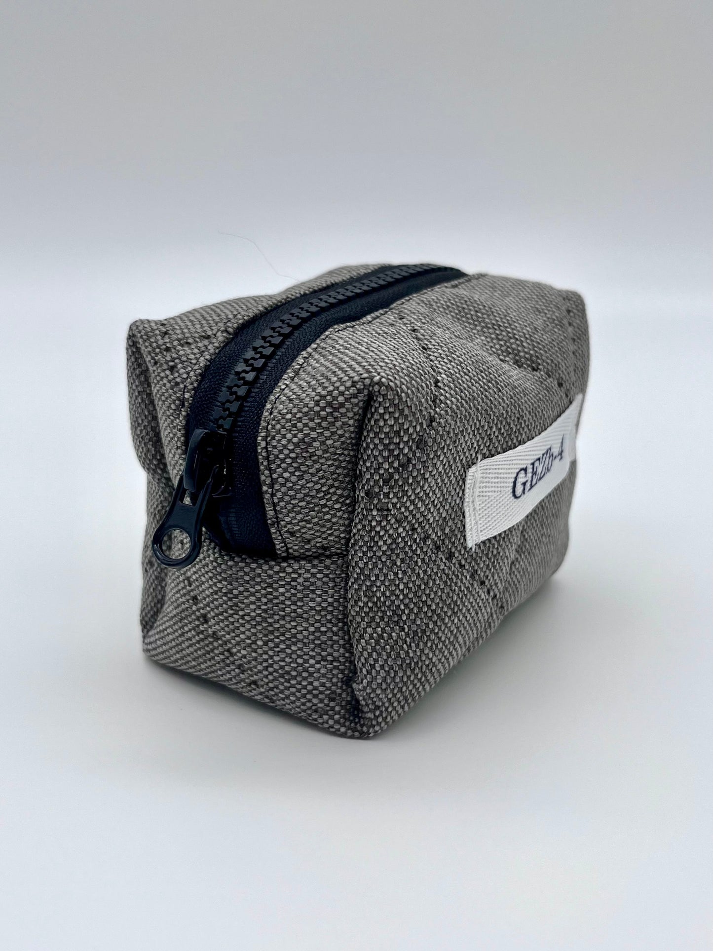 Smoke Make-up Bag Small