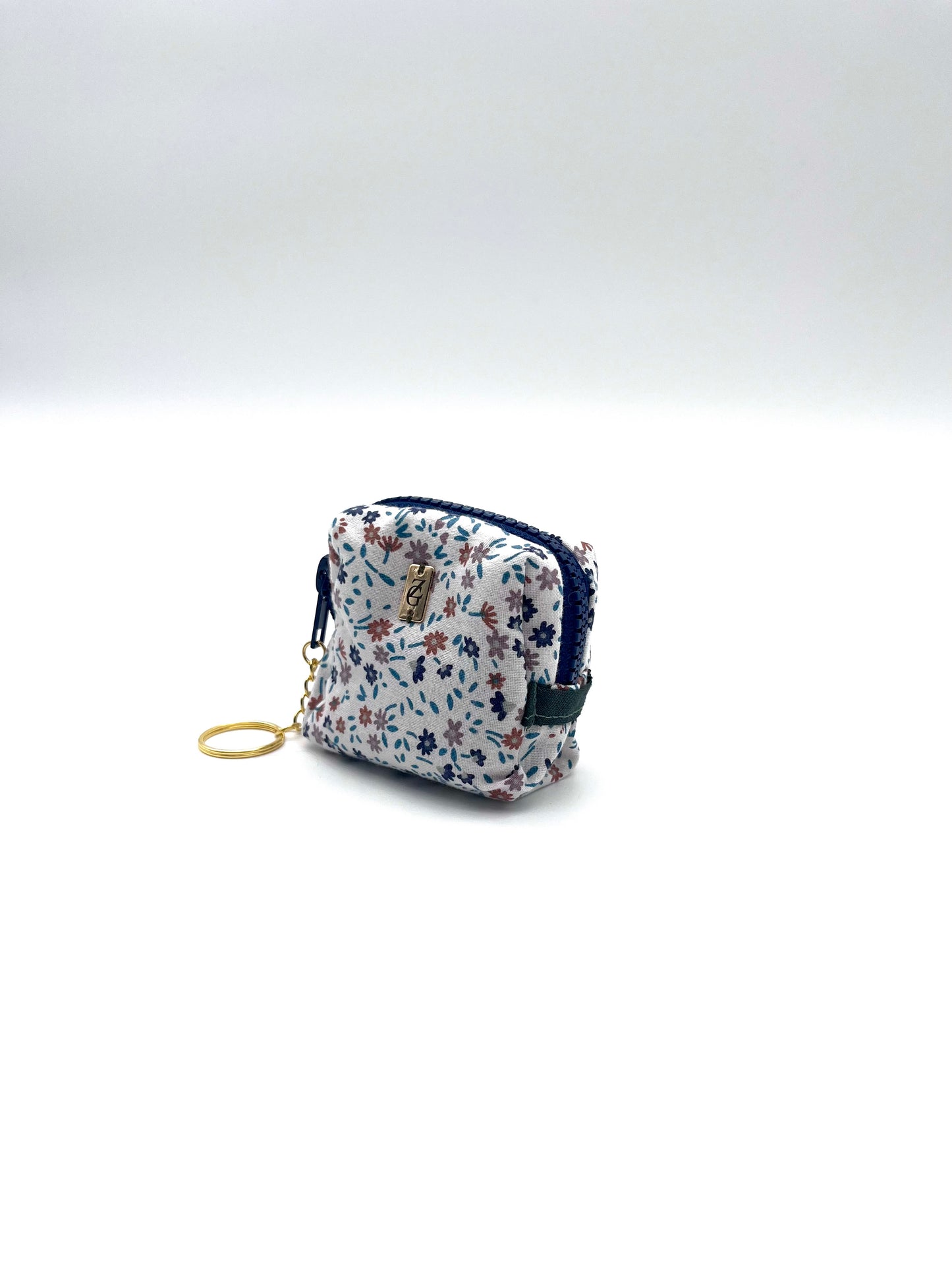 Spring XS Keychain Bag