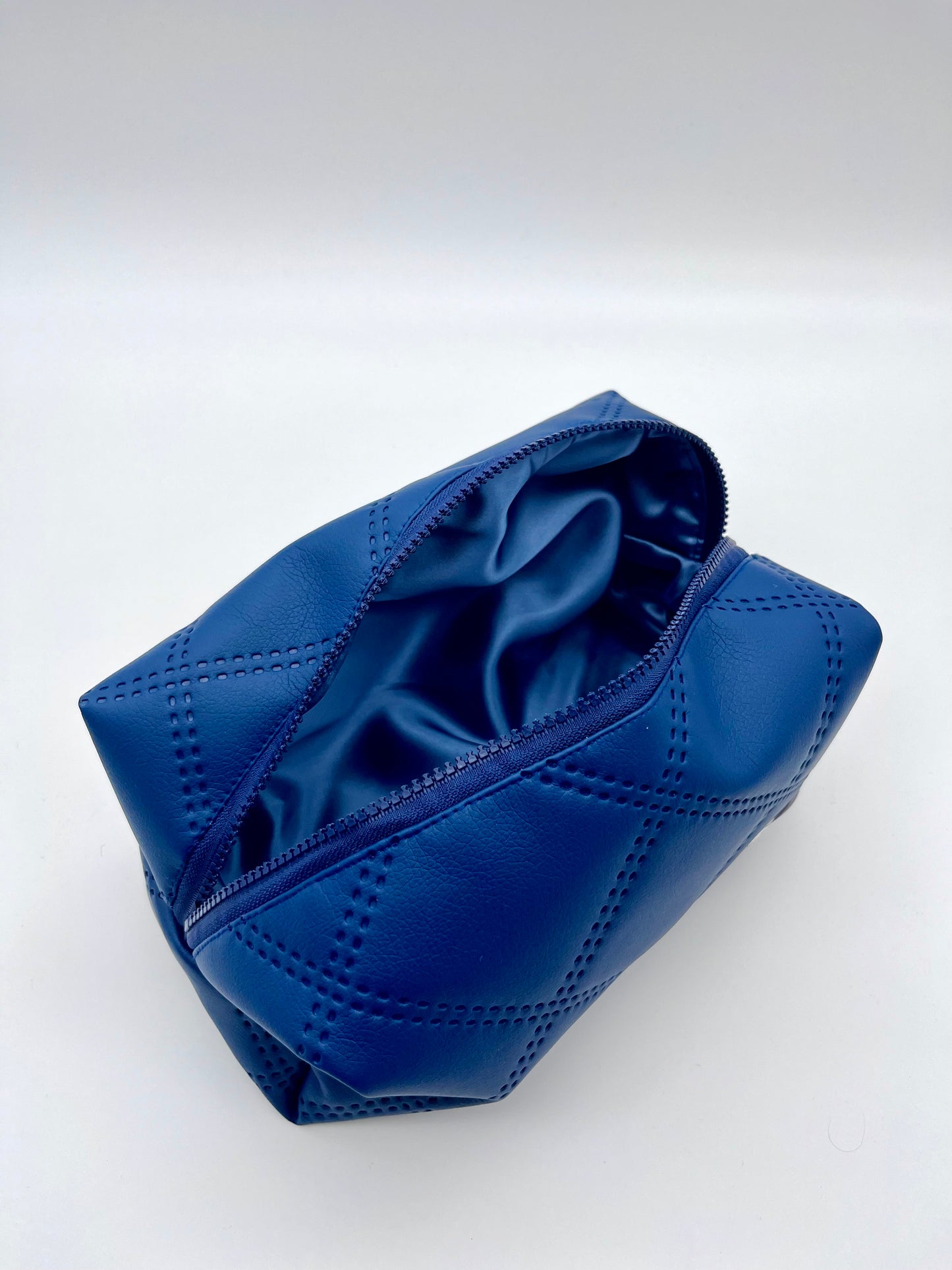 Elegant Blue Cosmetic Bag Large