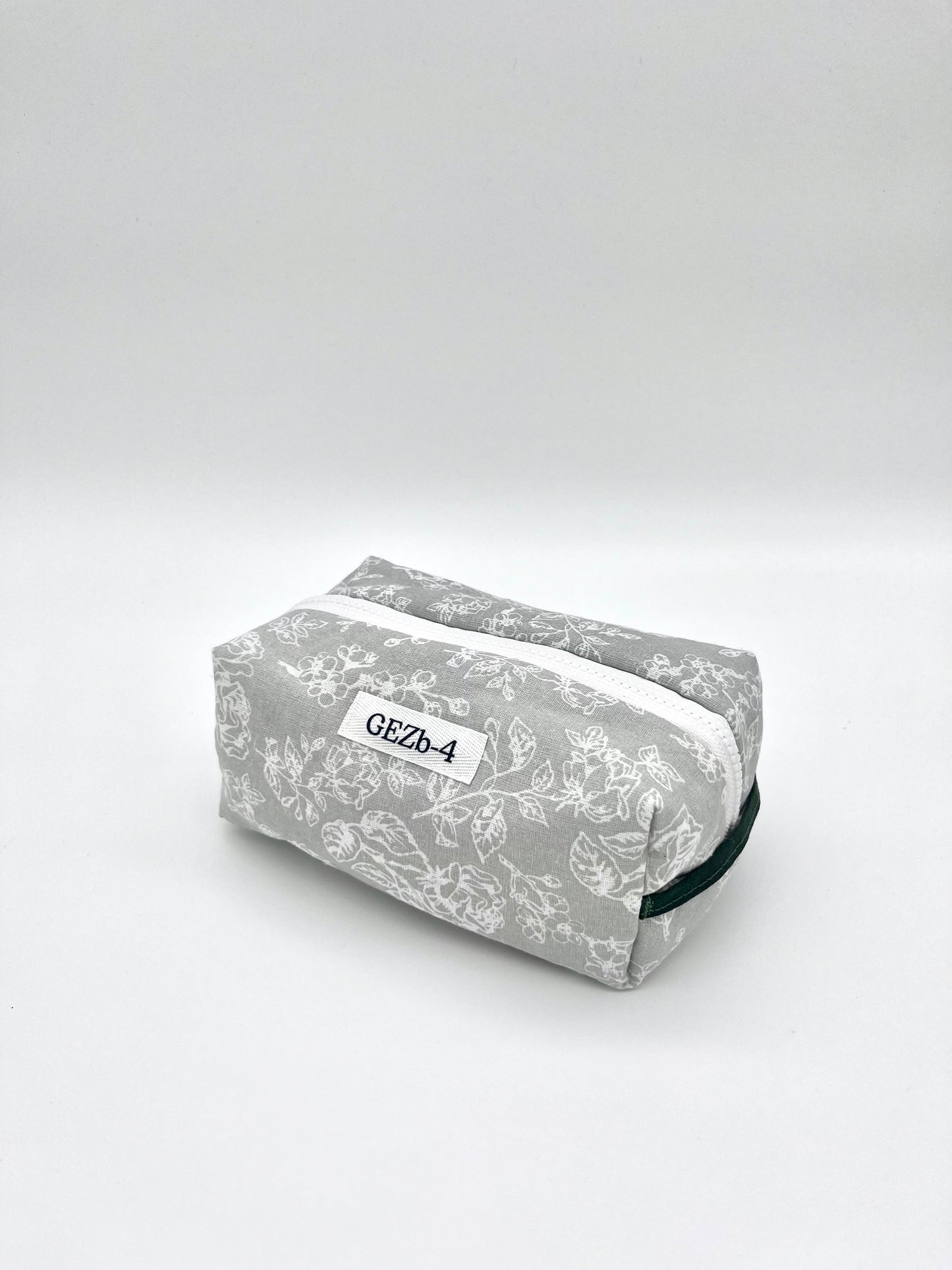 Pearl Make-up Bag Medium