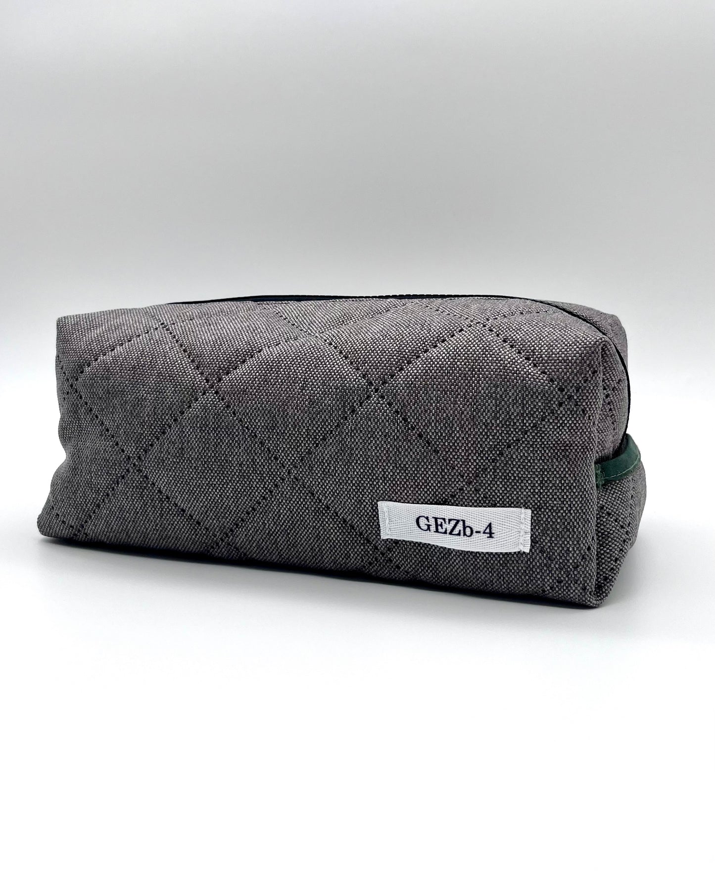 Smoke Large Make-up Bag