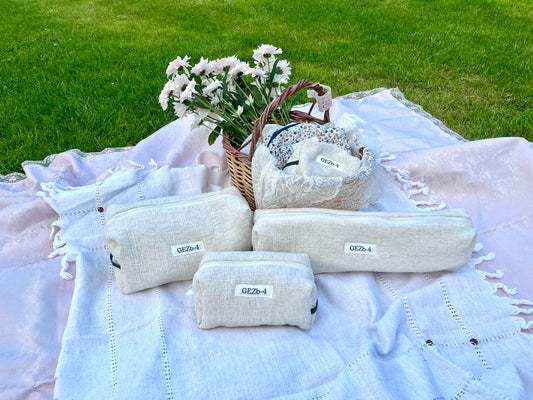 Marshmallow Make-up Bag Medium
